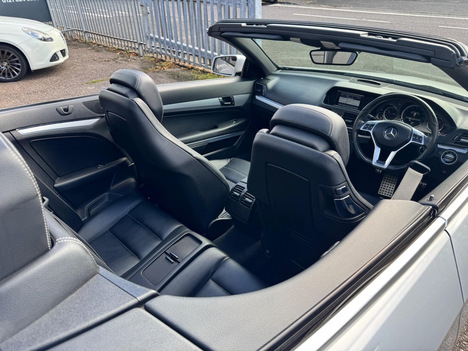 Used Mercedes-Benz E Class 2012 for sale - 76992559: Photo 30