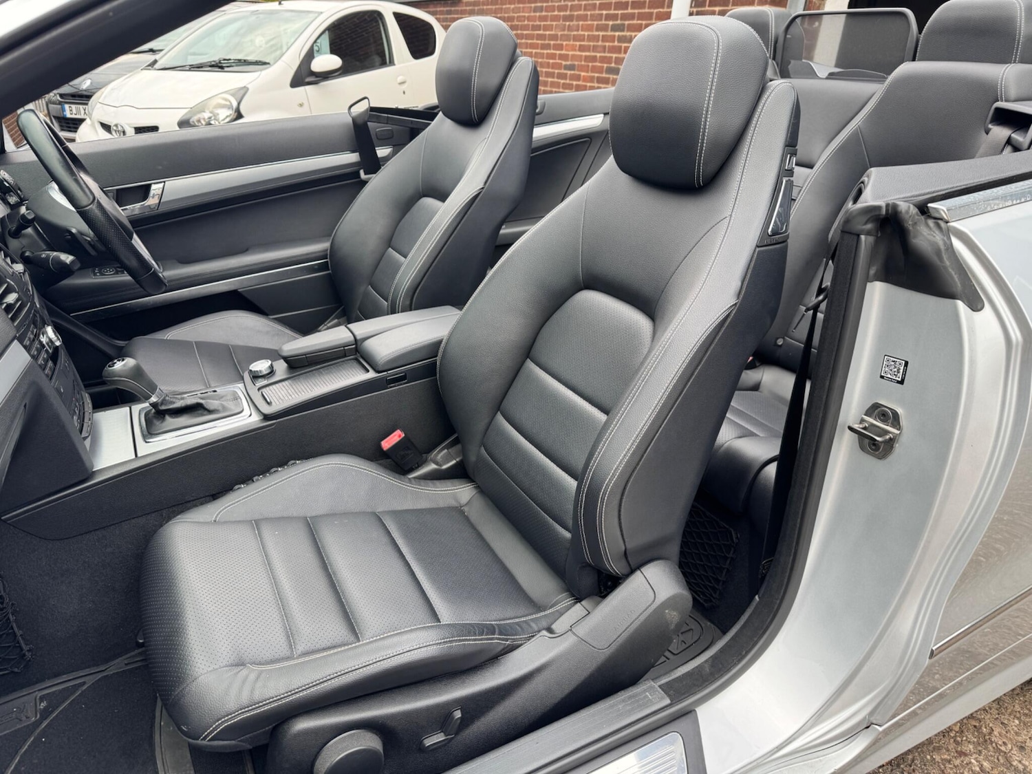 Used Mercedes-Benz E Class 2012 for sale - 76992559: Photo 31