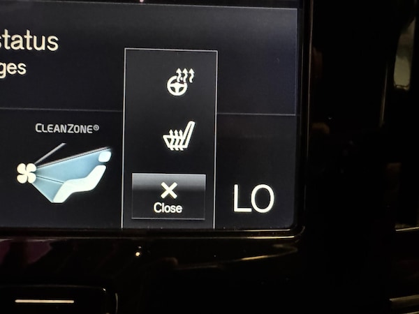 Used Volvo S90 2017 for sale - 74945094: Photo 44