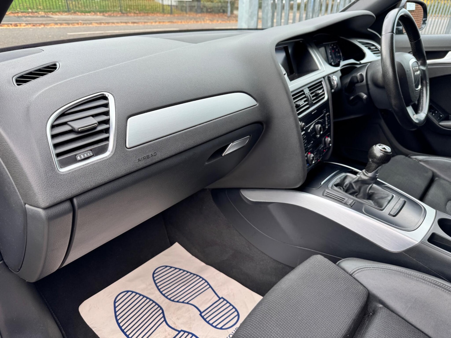 Used Audi A4 2011 for sale - 76348839: Photo 17
