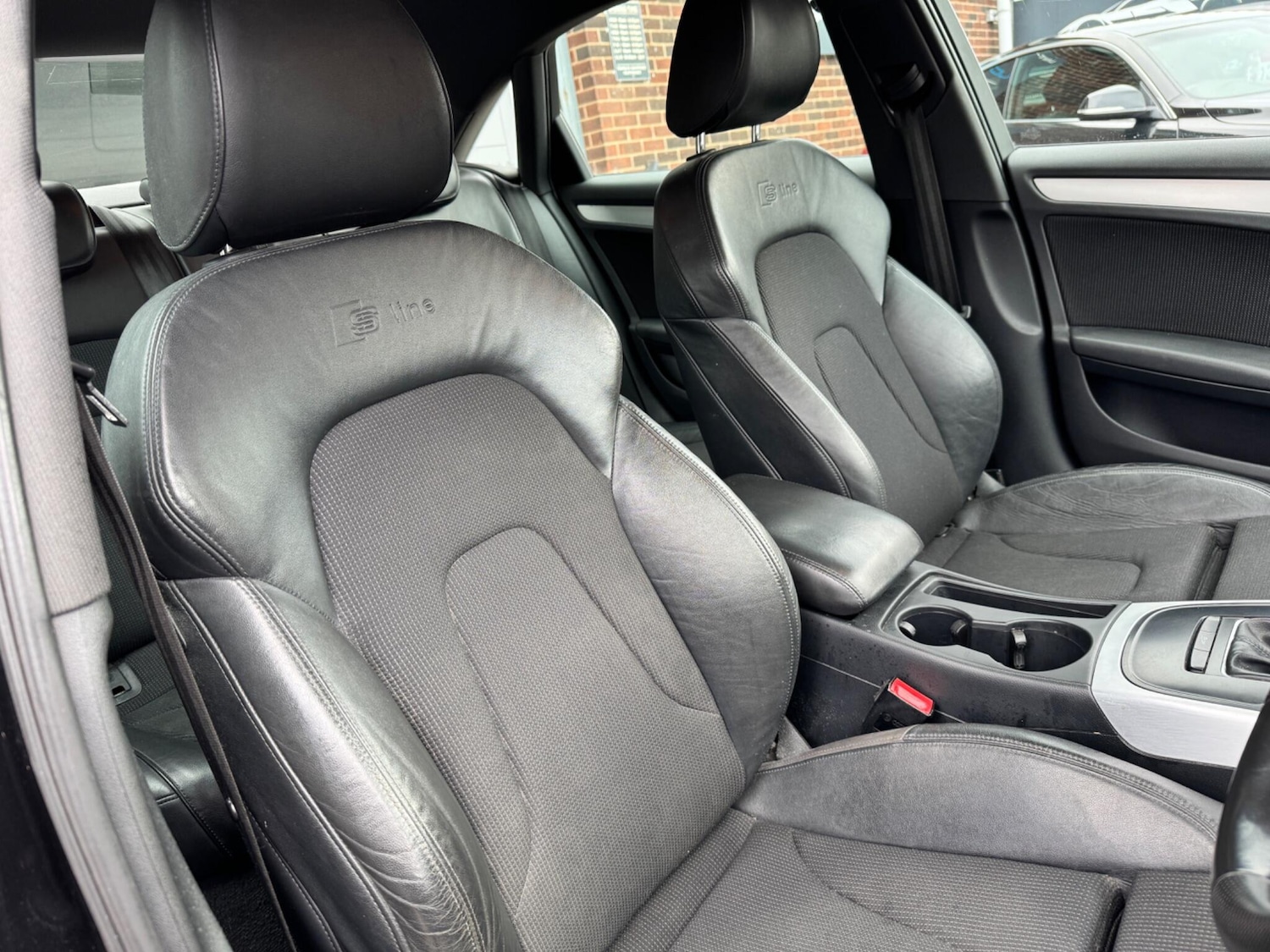 Used Audi A4 2011 for sale - 76348839: Photo 19