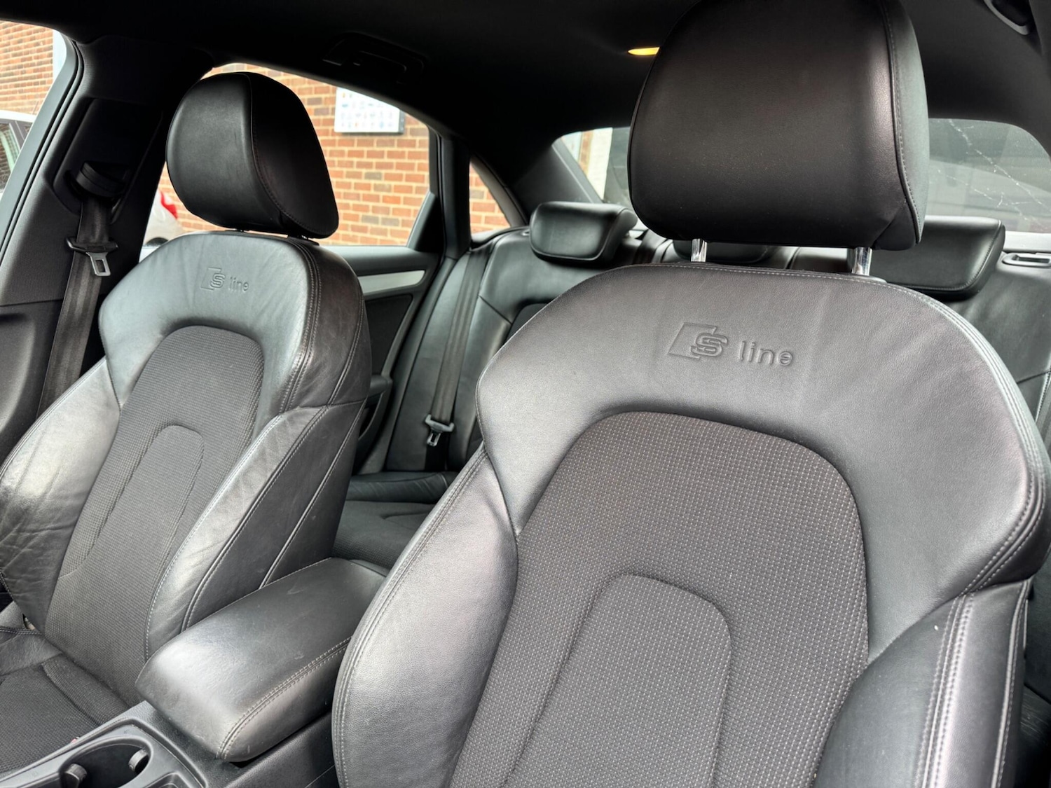 Used Audi A4 2011 for sale - 76348839: Photo 21