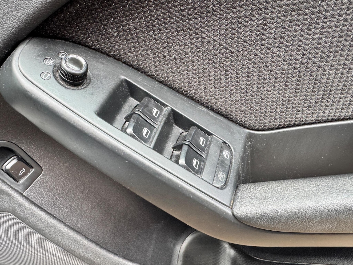Used Audi A4 2011 for sale - 76348839: Photo 25