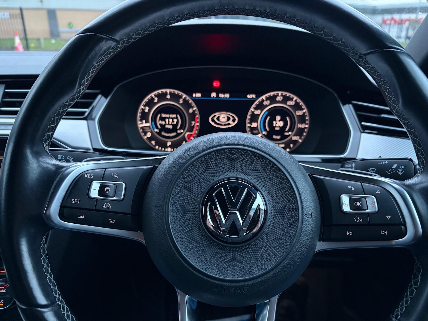 Used Volkswagen Arteon 2017 for sale - 77376993: Photo 53