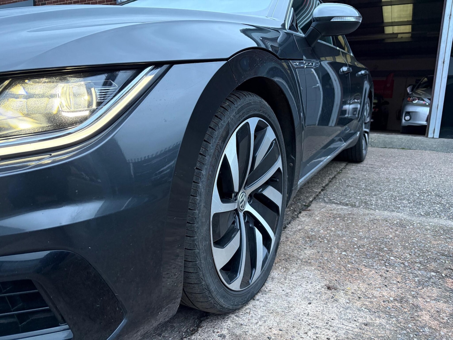 Used Volkswagen Arteon 2017 for sale - 77376993: Photo 64