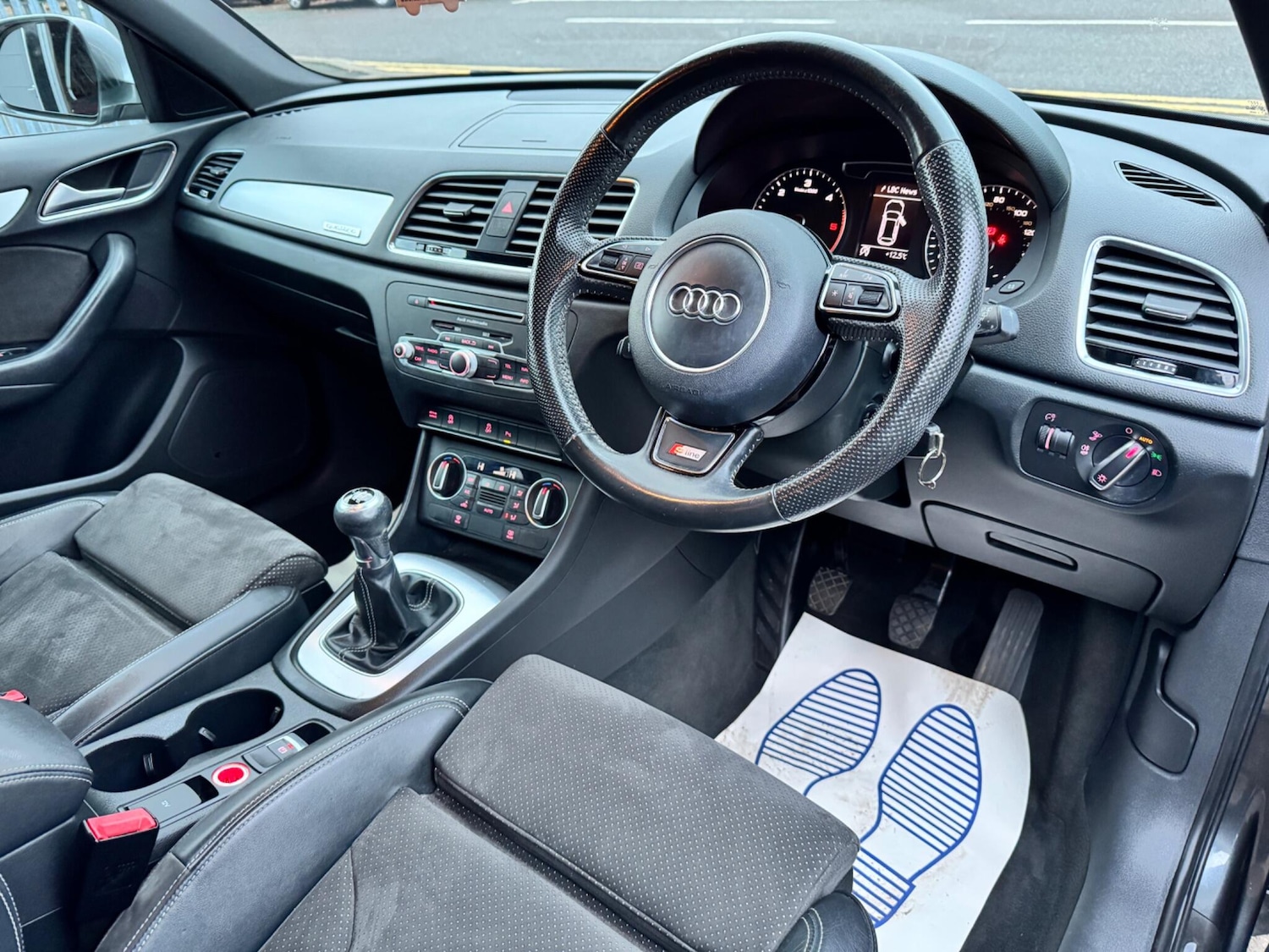 Used Audi Q3 2016 for sale - 76667255: Photo 32