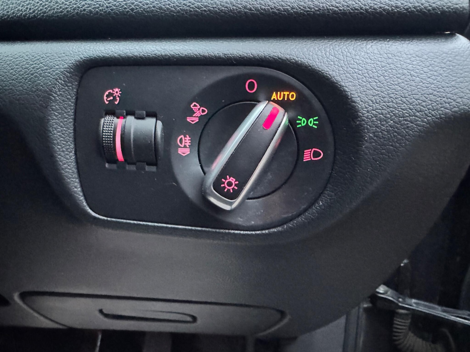 Used Audi Q3 2016 for sale - 76667255: Photo 59