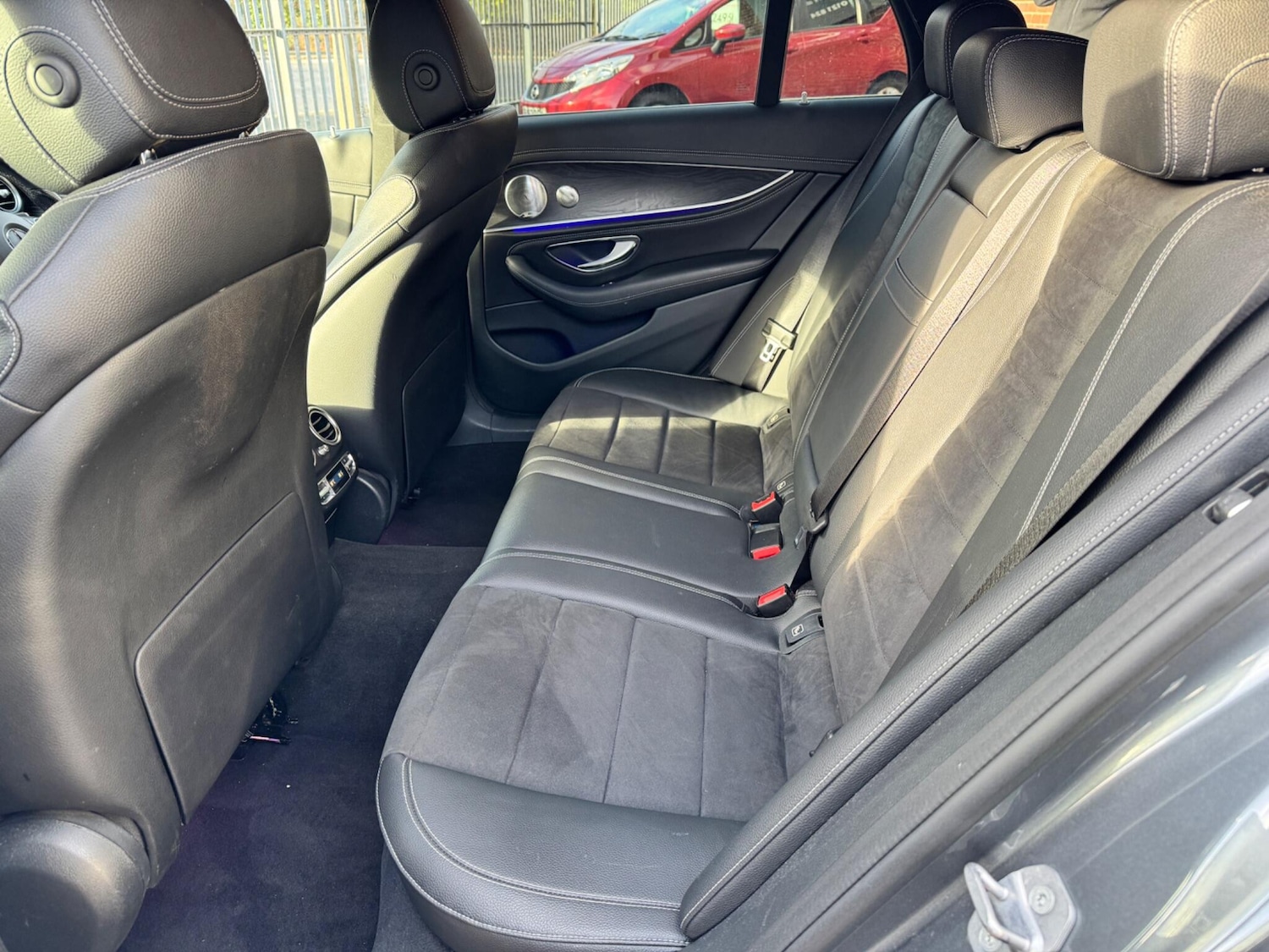 Used Mercedes-Benz E Class 2017 for sale - 76742972: Photo 19