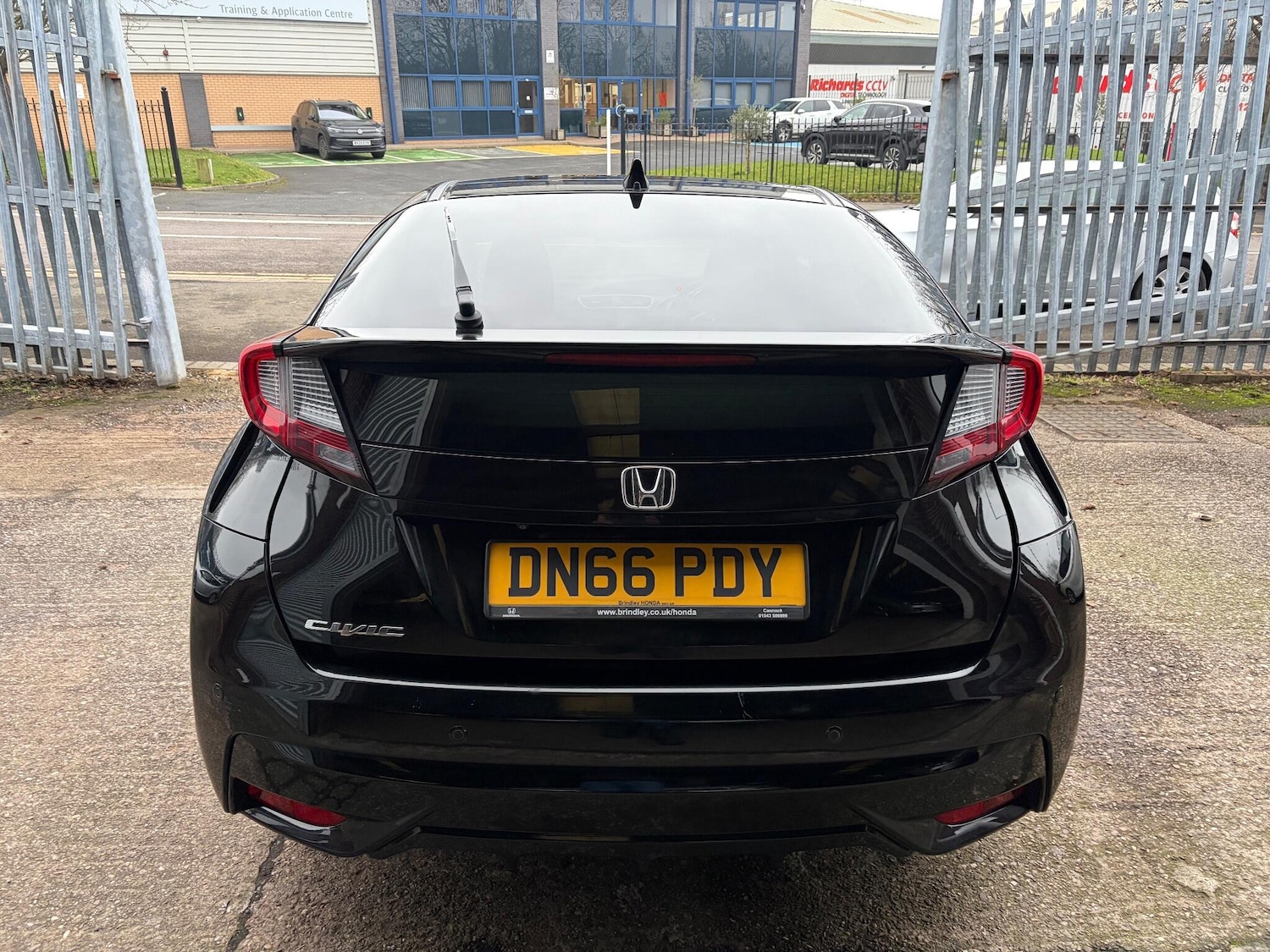 Used Honda Civic 2016 for sale - 77892676: Photo 8