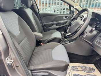 Used Renault Clio 2015 for sale - 74909336: Photo