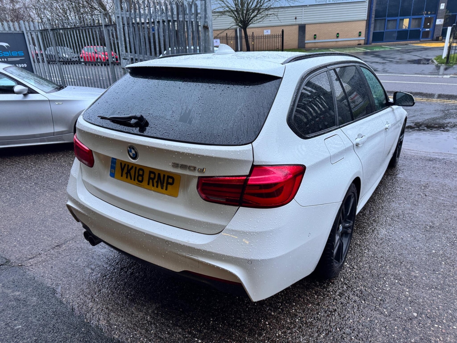 Used BMW 3 Series 2018 for sale - 77549437: Photo 9