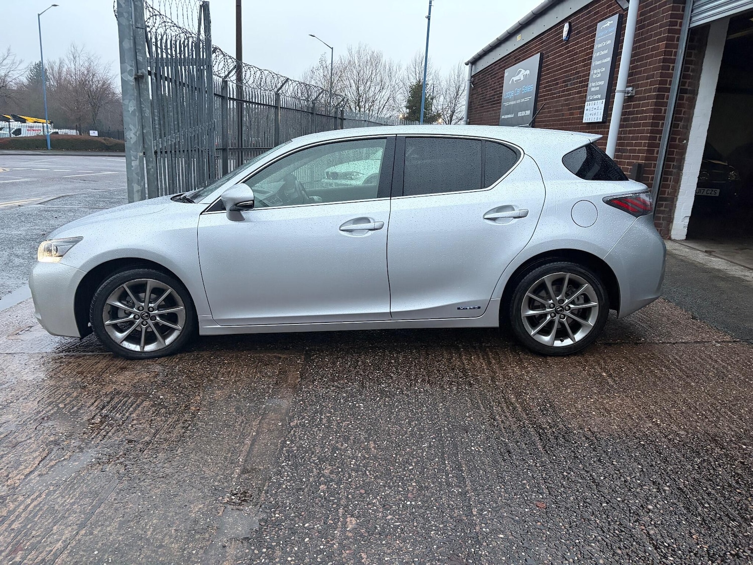 Used Lexus CT 2013 for sale - 77144500: Photo 7