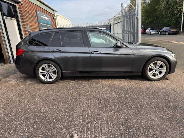 Used BMW 3 Series 2015 for sale - 76012898: Photo 10