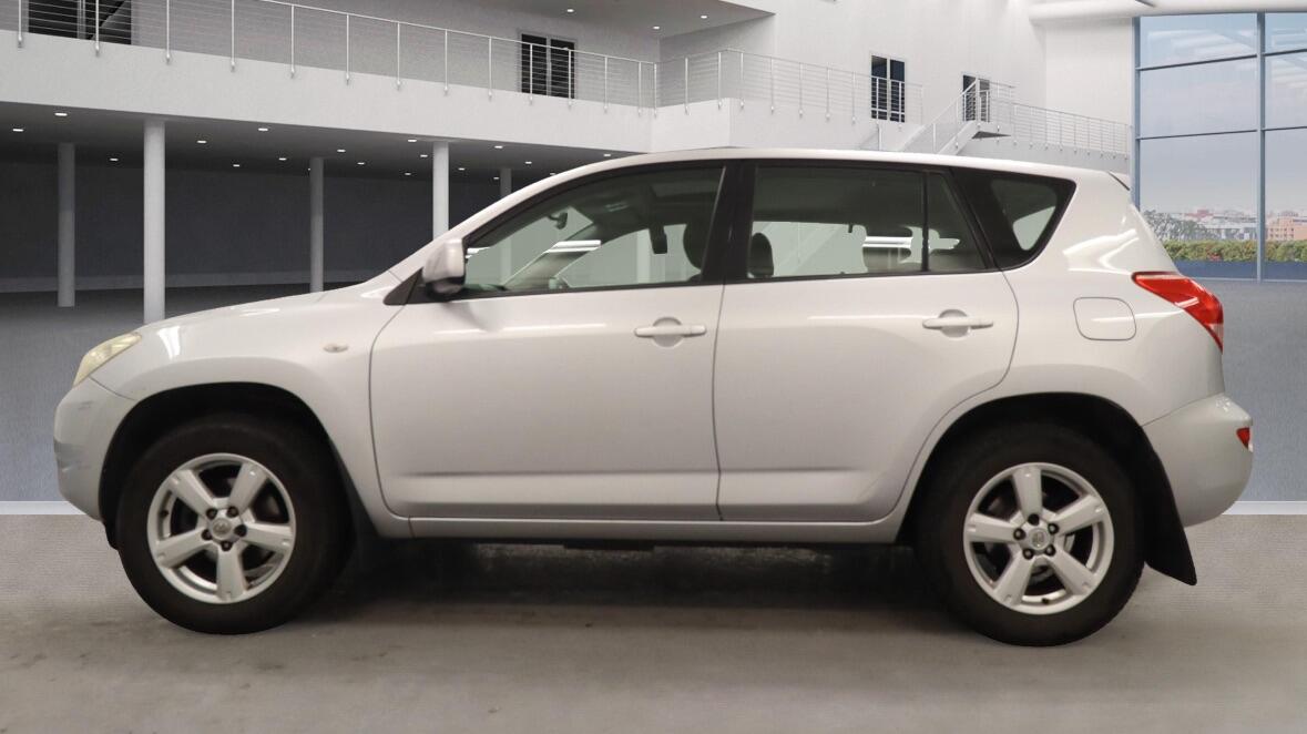 Used Toyota RAV4 2006 for sale - 76360431: Photo 6