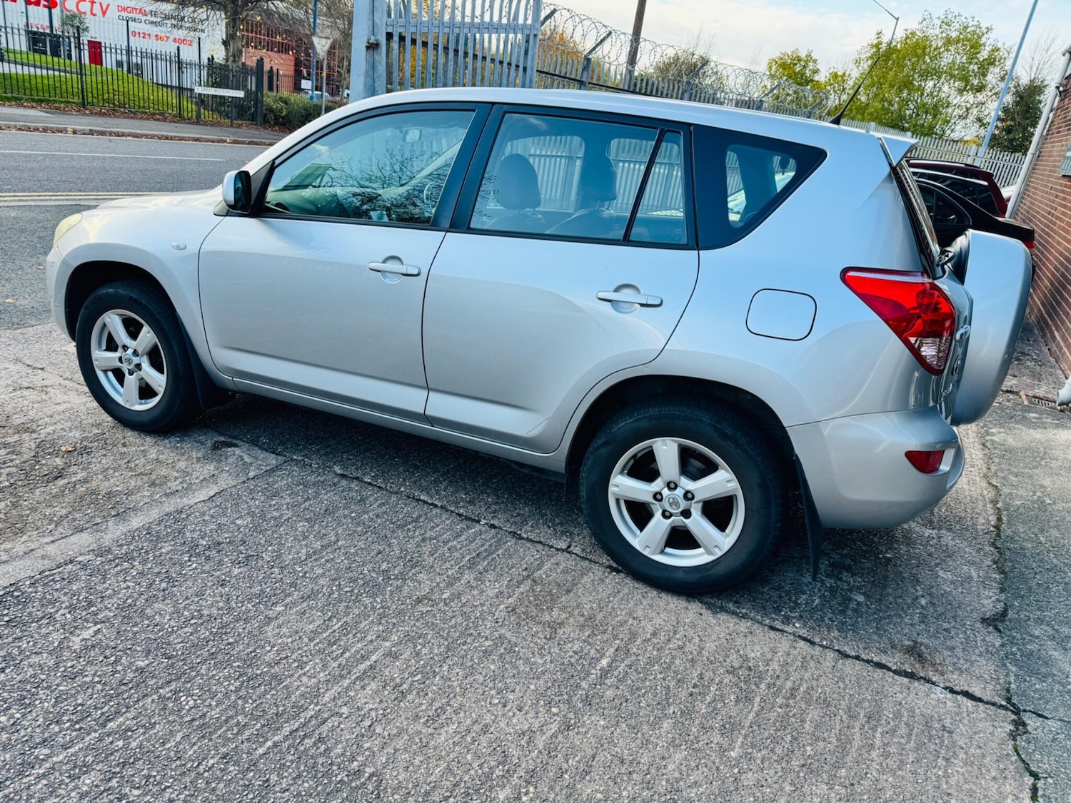 Used Toyota RAV4 2006 for sale - 76360431: Photo 7