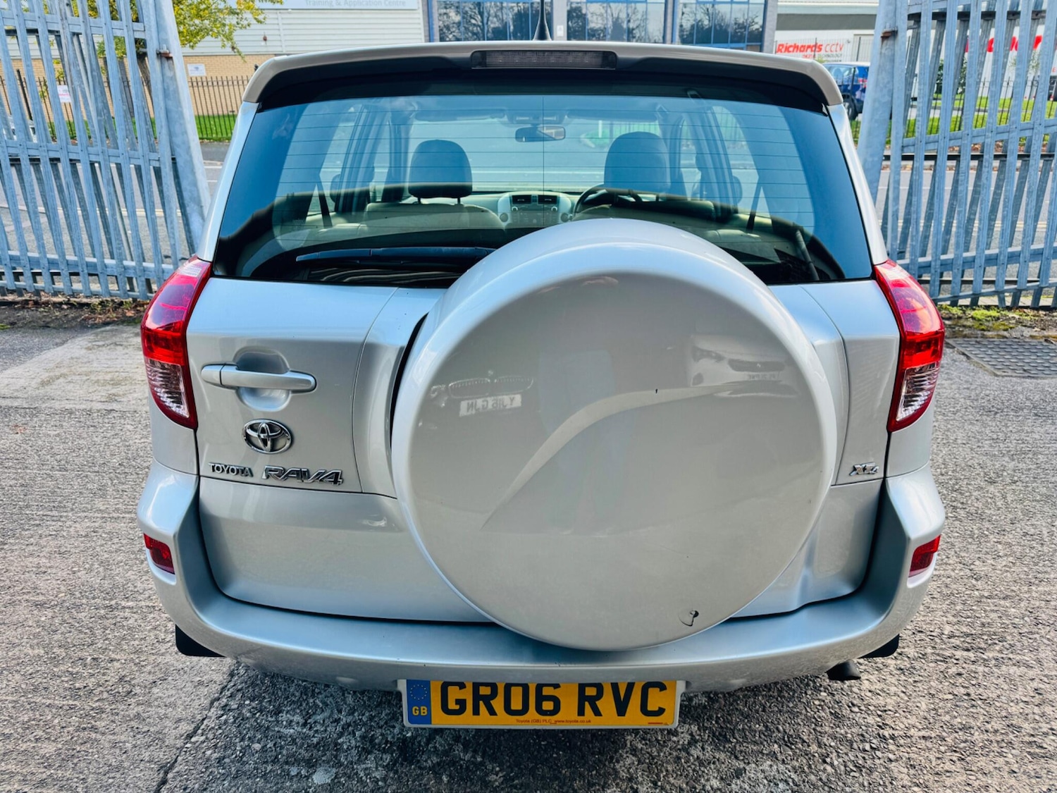 Used Toyota RAV4 2006 for sale - 76360431: Photo 9