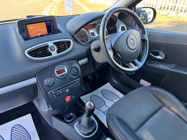 Used Renault Clio 2011 for sale - 76021050: Photo 20