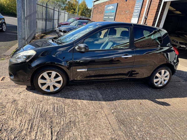 Used Renault Clio 2011 for sale - 76021050: Photo 5