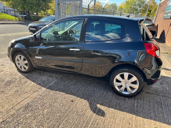 Used Renault Clio 2011 for sale - 76021050: Photo 7