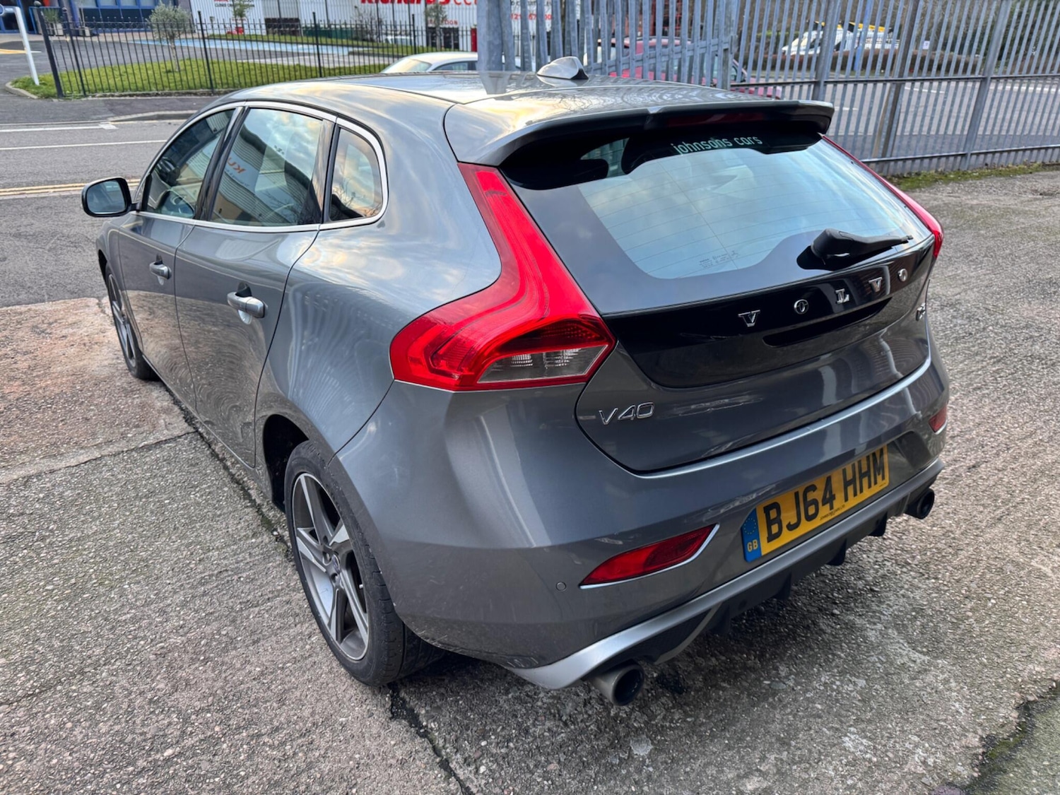Used Volvo V40 for sale - 77495846: Photo 2