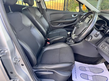 Used Renault Clio 2018 for sale - 79442600: Photo