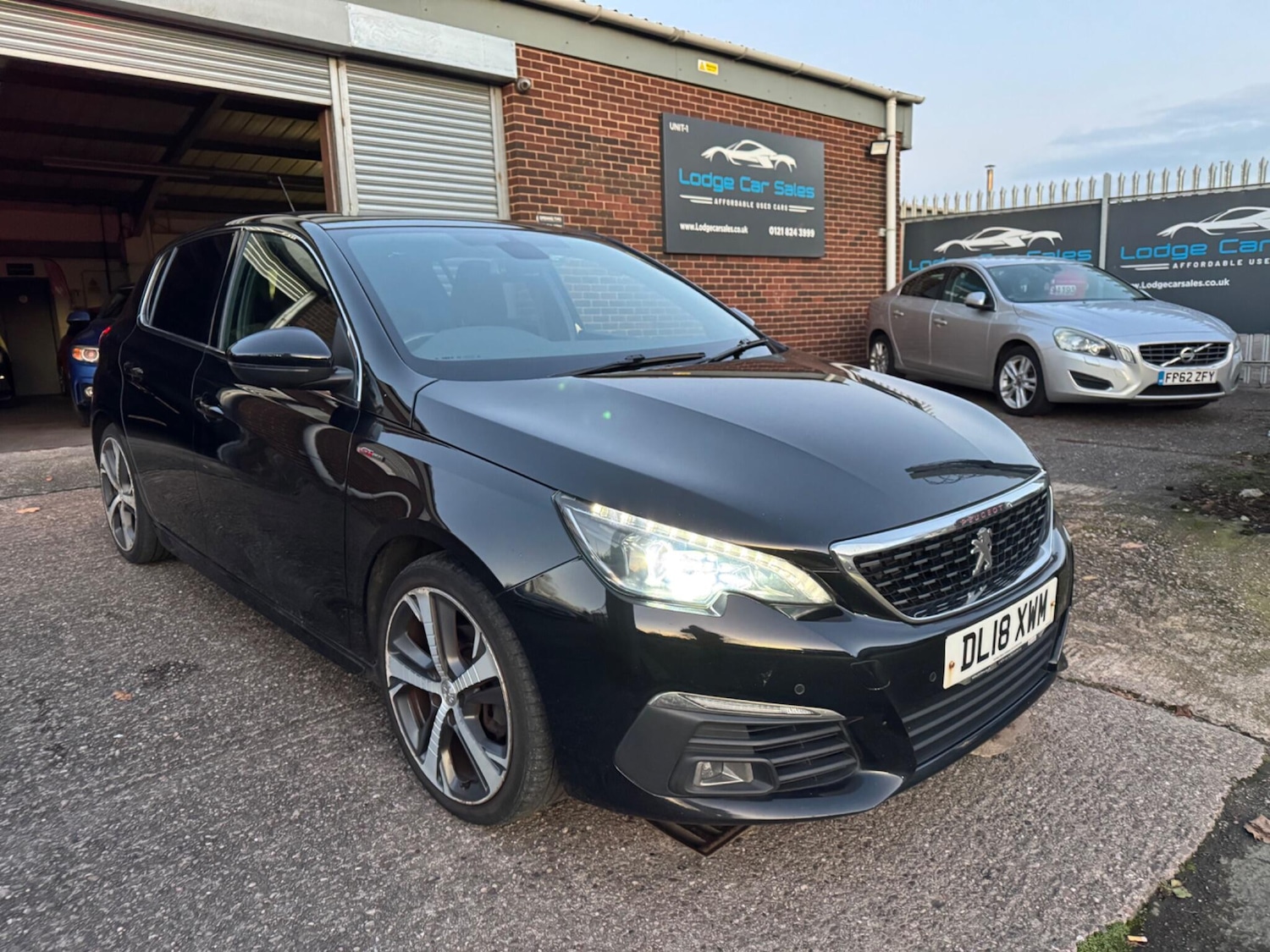Used Peugeot 308 2018 for sale - 76633935: Photo 10