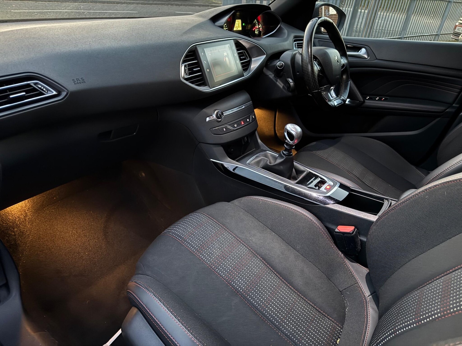 Used Peugeot 308 2018 for sale - 76633935: Photo 13