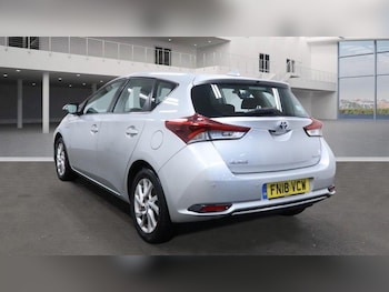 Used Toyota Auris 2018 for sale - 77882312: Photo