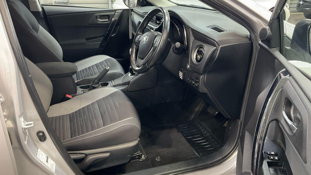 Used Toyota Auris 2018 for sale - 77882312: Photo 3