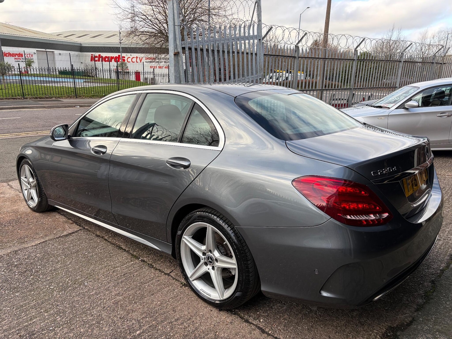Used Mercedes-Benz C Class for sale - 78136108: Photo 2