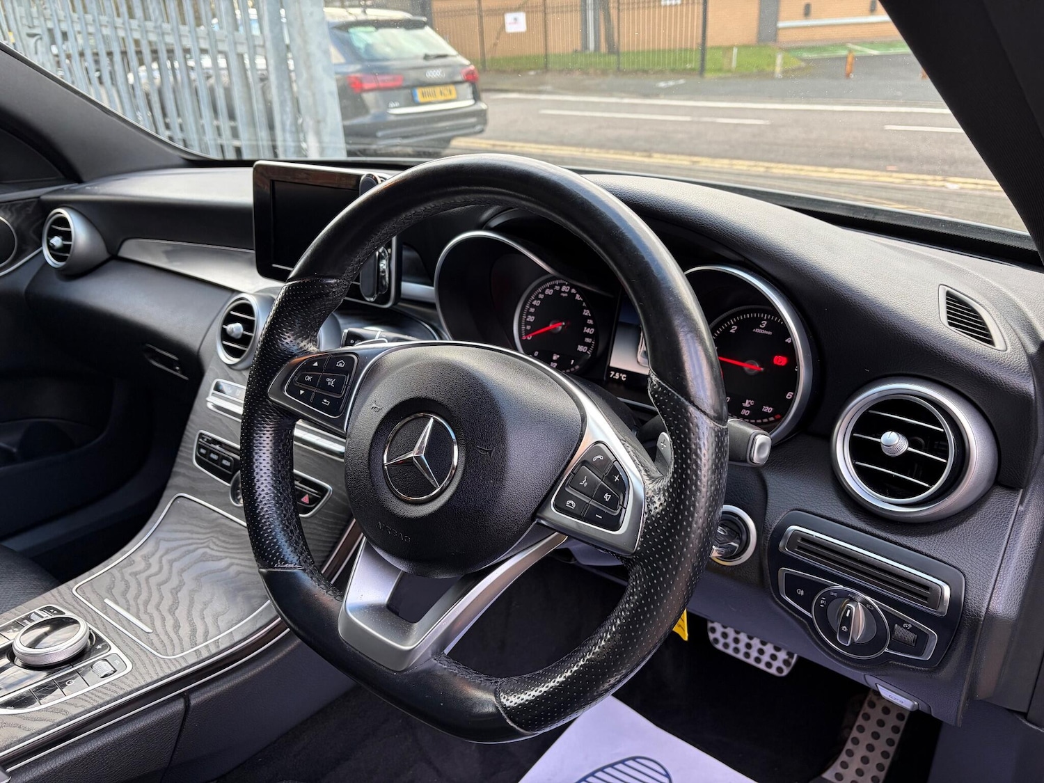 Used Mercedes-Benz C Class for sale - 78136108: Photo 3