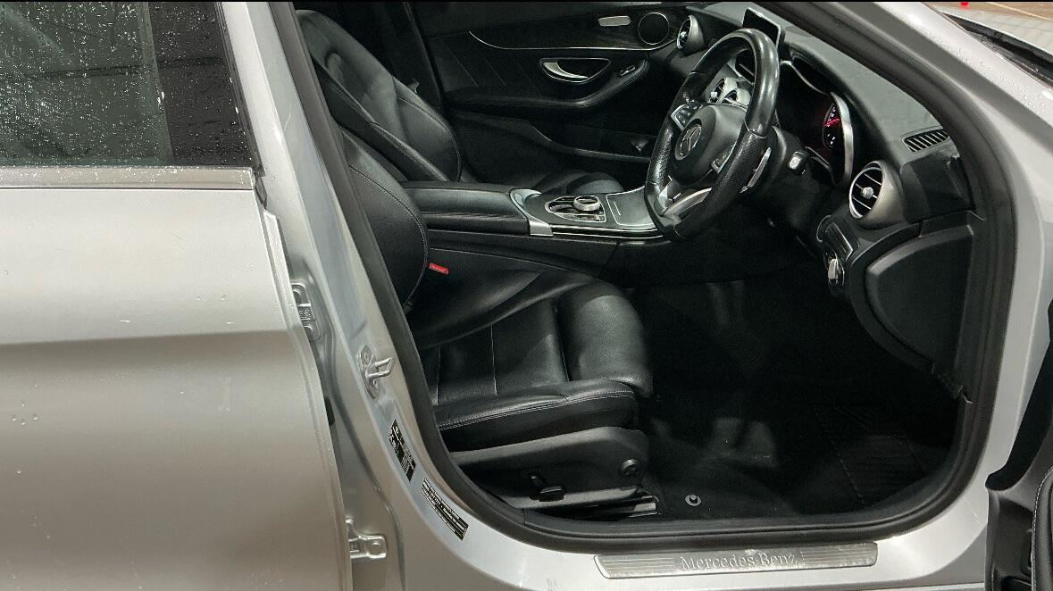 Used Mercedes-Benz C Class 2018 for sale - 77015693: Photo 3