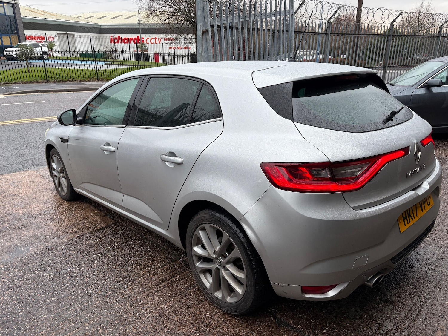 Used Renault Megane 2017 for sale - 77254965: Photo 2