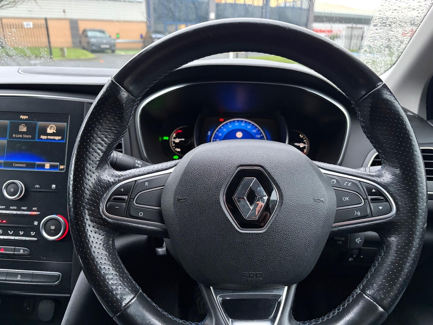 Used Renault Megane 2017 for sale - 77254965: Photo 25