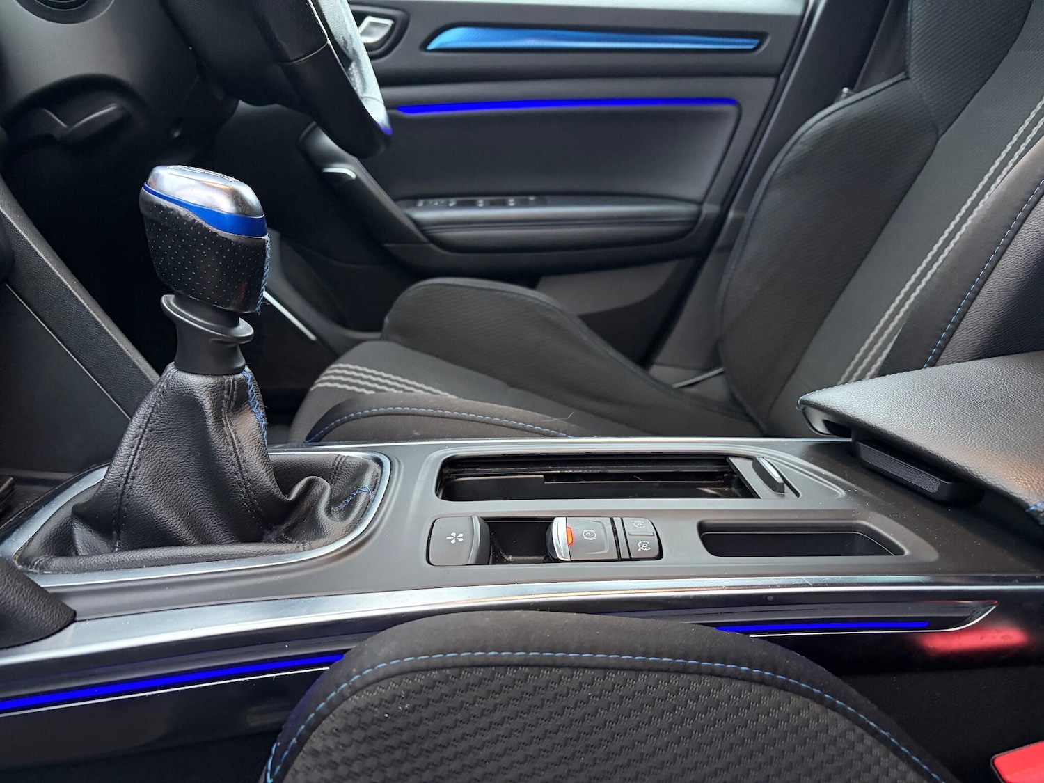 Used Renault Megane 2017 for sale - 77254965: Photo 44