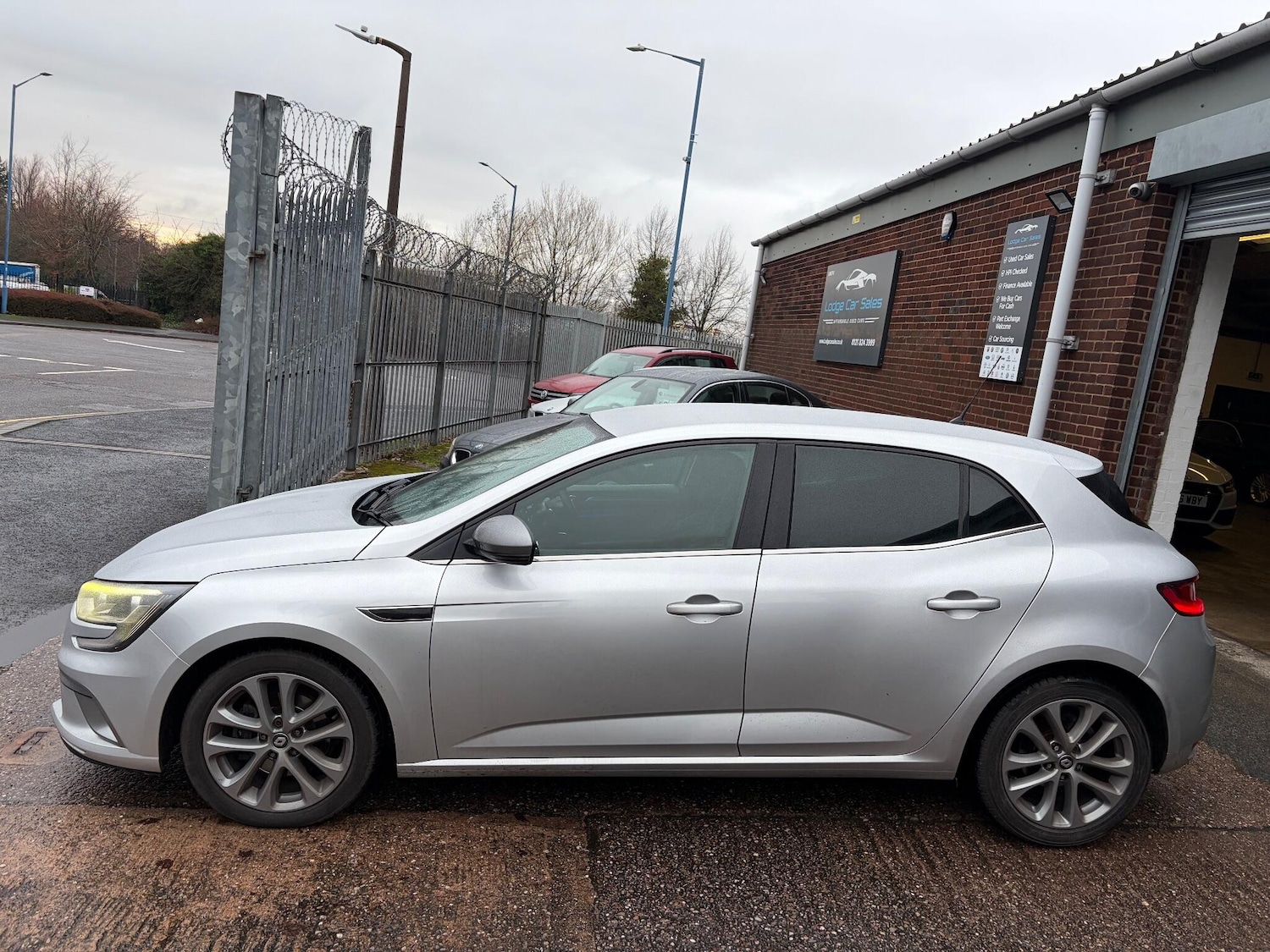 Used Renault Megane 2017 for sale - 77254965: Photo 7
