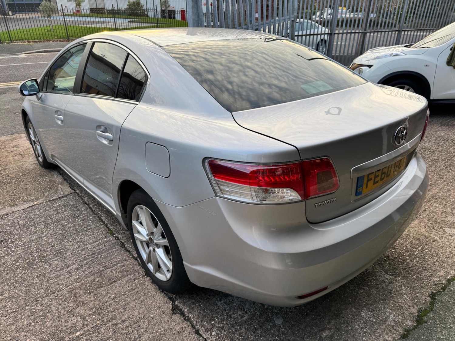 Used Toyota Avensis for sale - 76573713: Photo 2