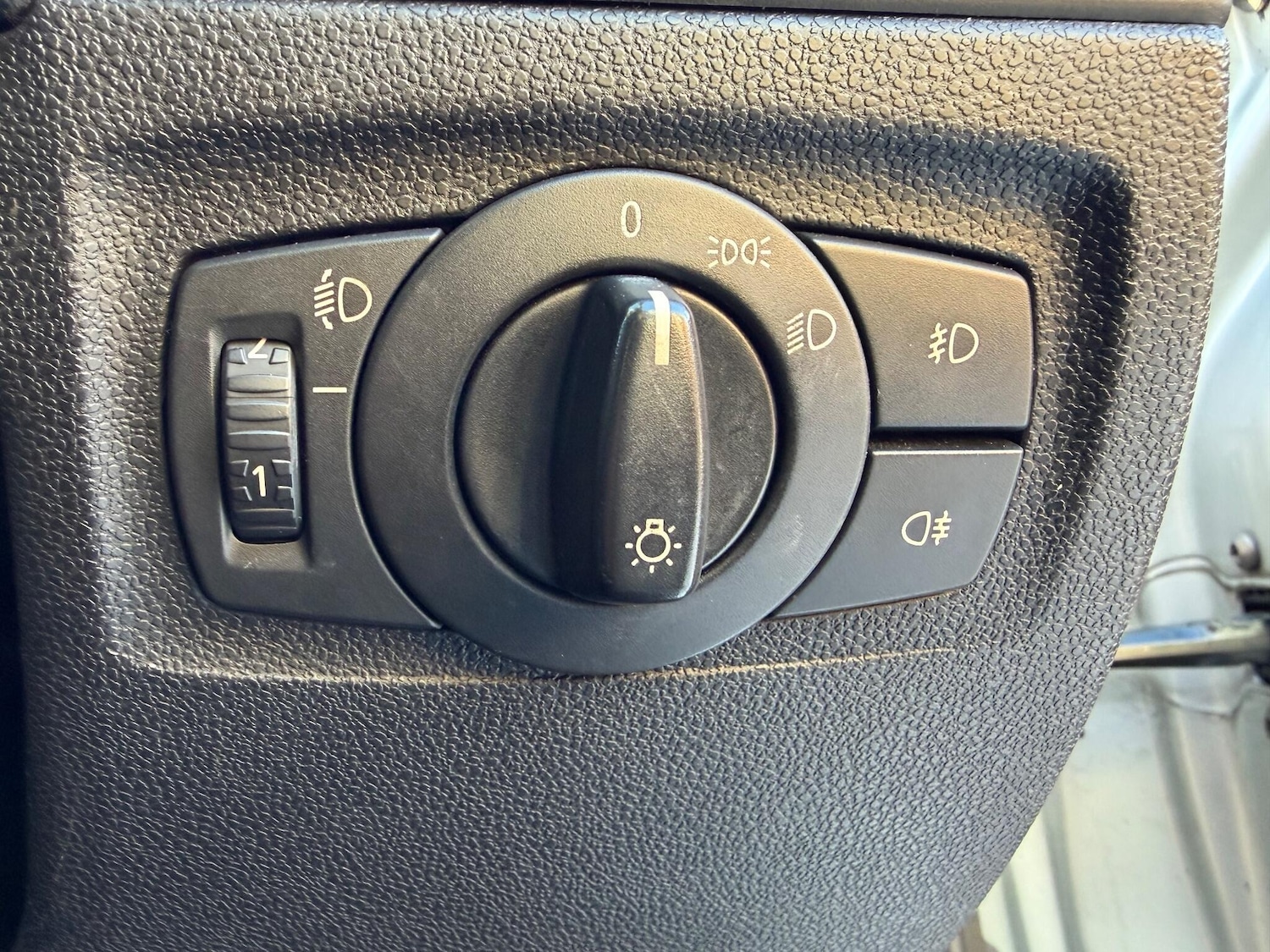 Used BMW 1 Series 2004 for sale - 77015901: Photo 38