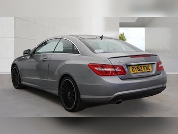 Used Mercedes-Benz E Class 2012 for sale - 78689564: Photo