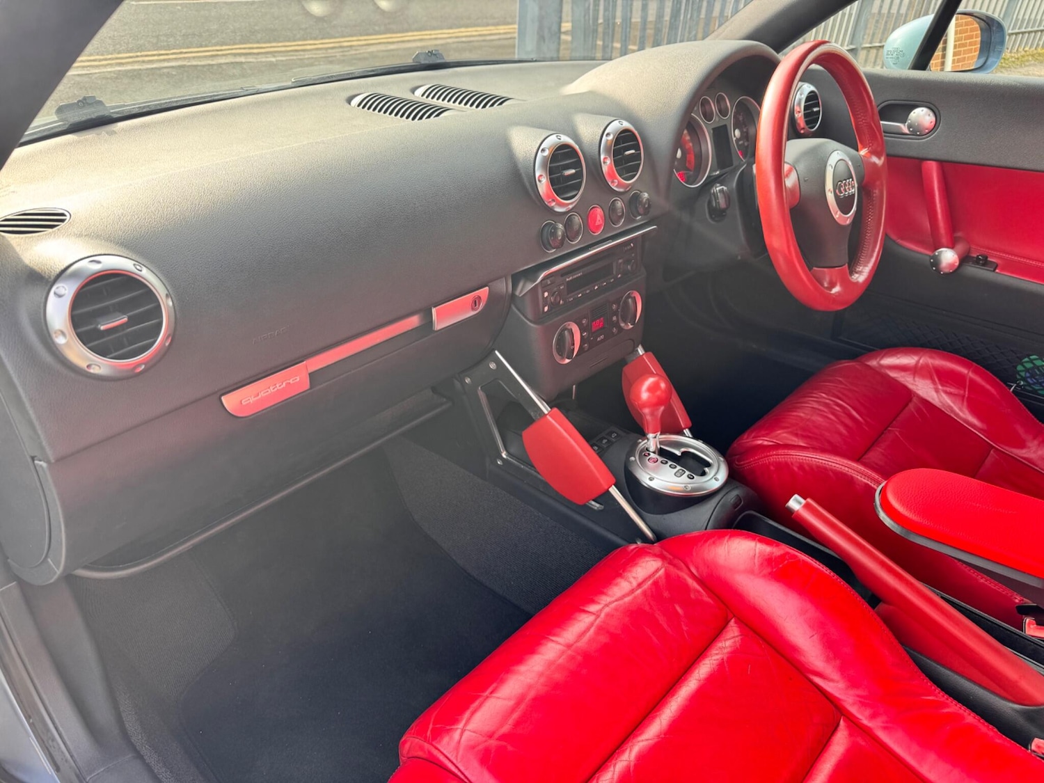 Used Audi TT 2004 for sale - 77769422: Photo 34