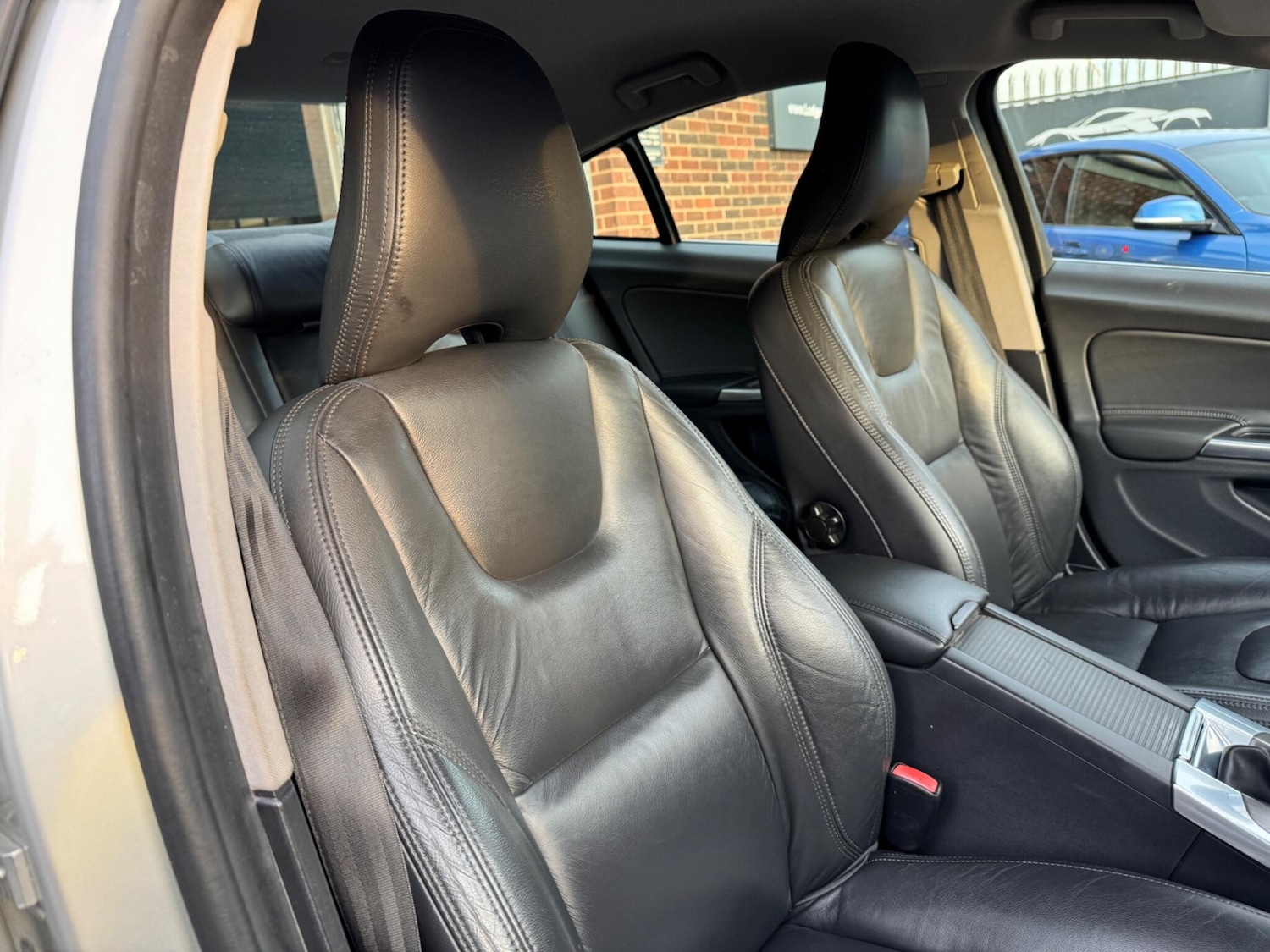 Used Volvo S60 2012 for sale - 76388036: Photo 24