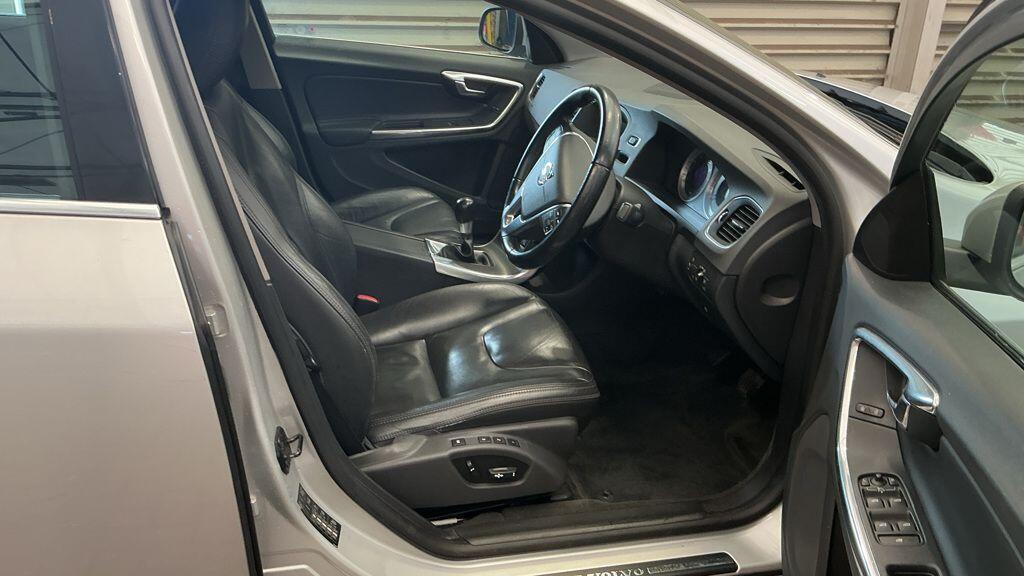 Used Volvo S60 2012 for sale - 76388036: Photo 3