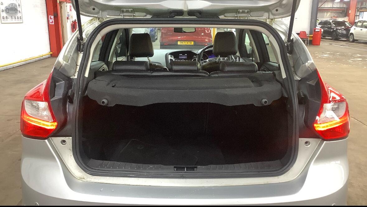 Used Ford Focus 2013 for sale - 77052467: Photo 14