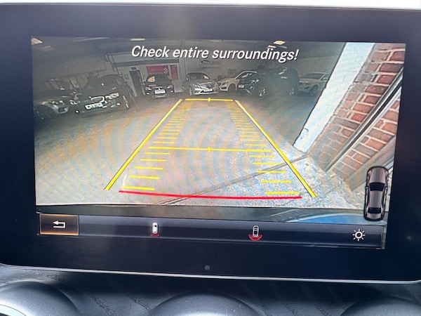 Used Mercedes-Benz C-Class 2018 for sale - 76108839: Photo 32