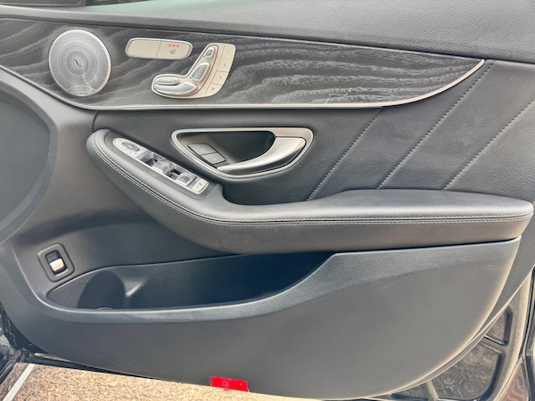 Used Mercedes-Benz C-Class 2018 for sale - 76108839: Photo 48