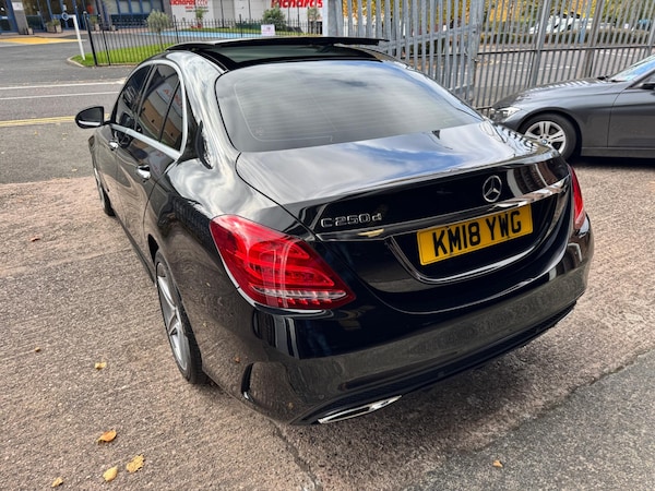 Used Mercedes-Benz C-Class 2018 for sale - 76108839: Photo 8