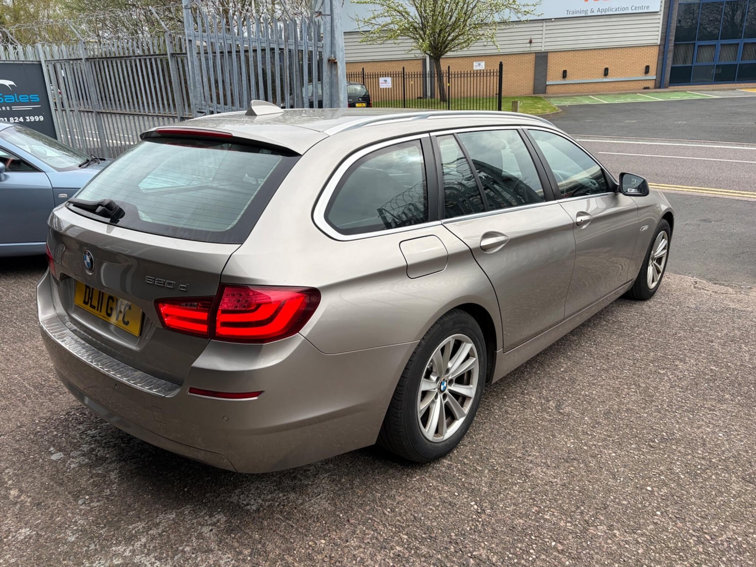 Used BMW 5 Series 2011 for sale - 78204499: Photo 9