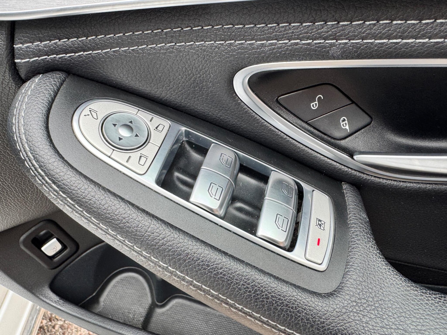 Used Mercedes-Benz C Class 2015 for sale - 76189778: Photo 31