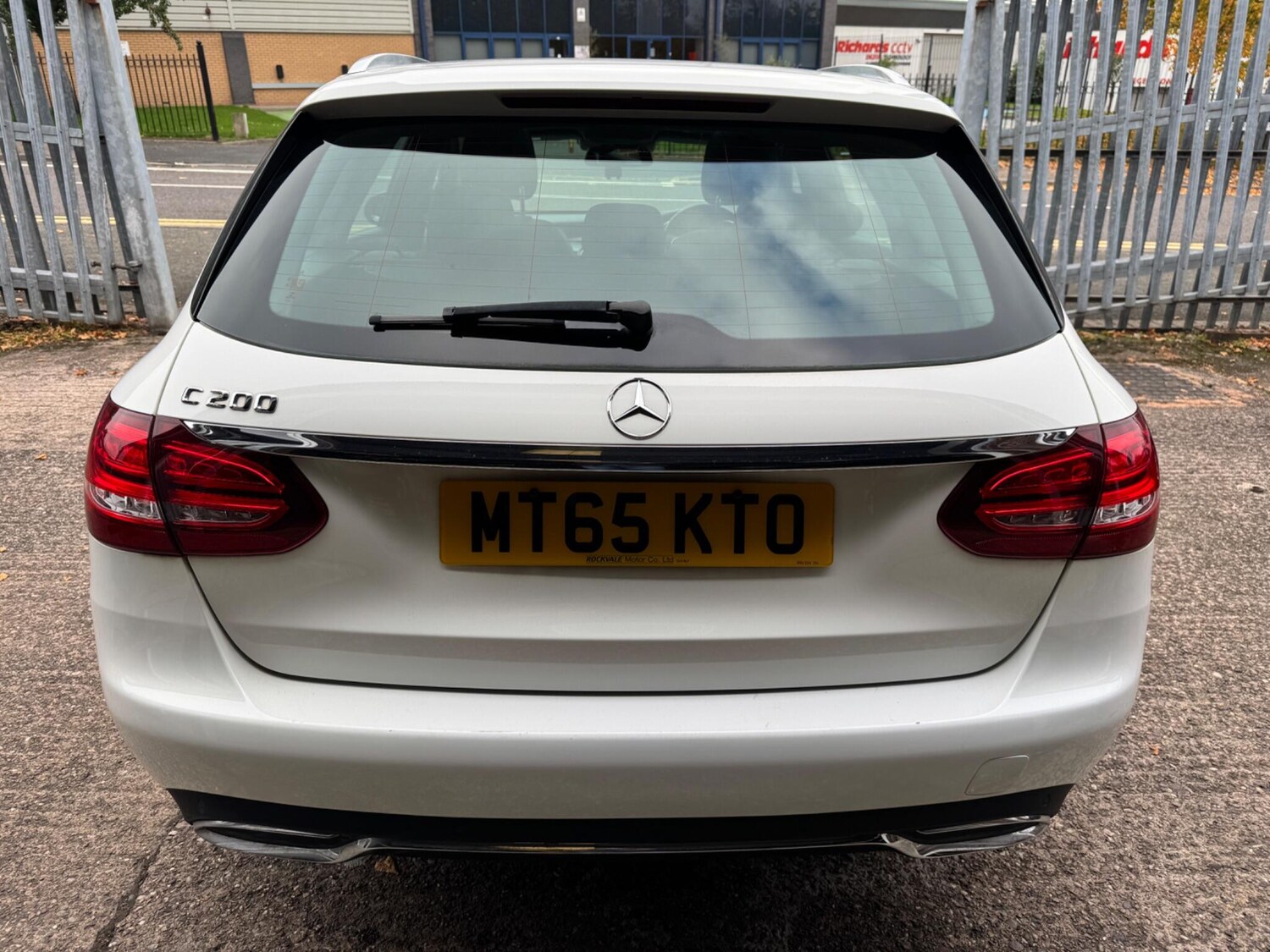 Used Mercedes-Benz C Class 2015 for sale - 76189778: Photo 9