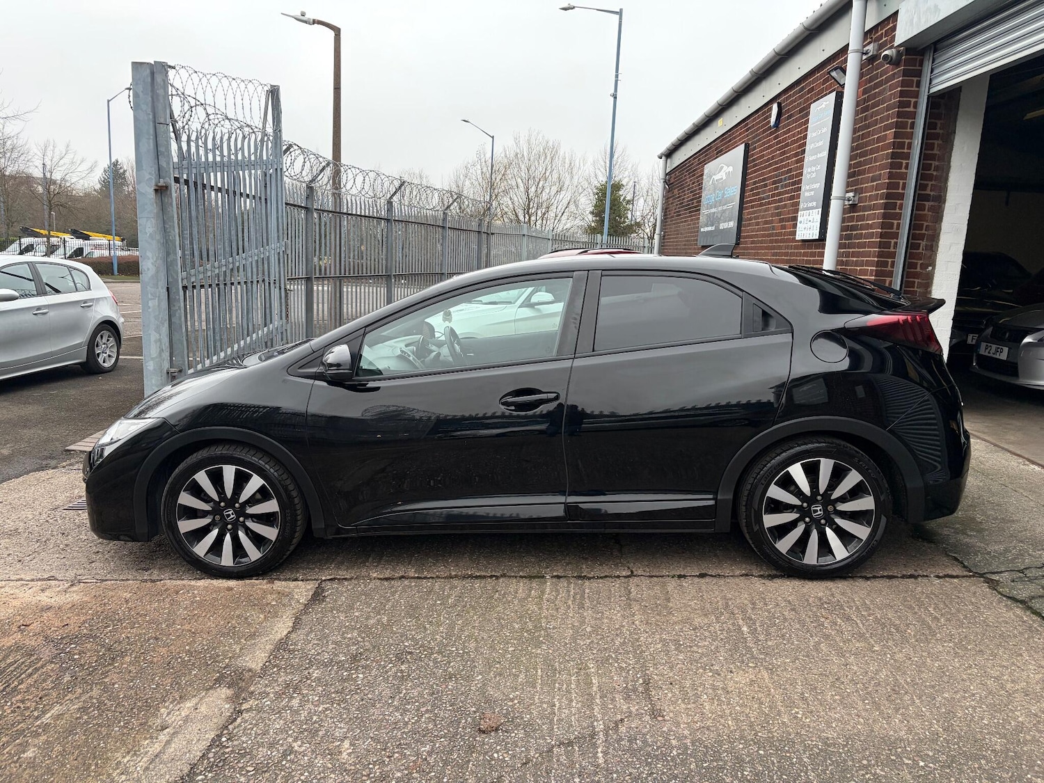 Used Honda Civic 2016 for sale - 77331958: Photo 6